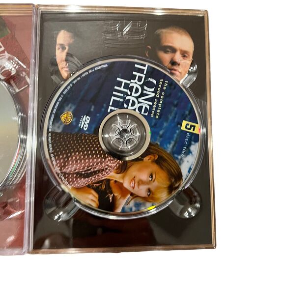 One Tree Hill The Complete Second Season DVD 2005 6 Disc Set - Picture 4 of 9